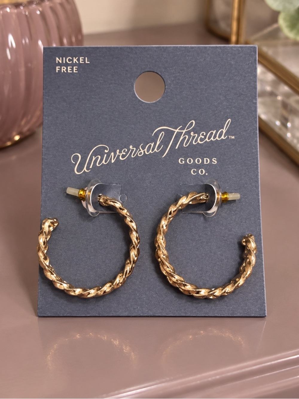 6/$25 -- Gold Chain Hoop Earrings Chunky Textured Statement (BR1111/1)